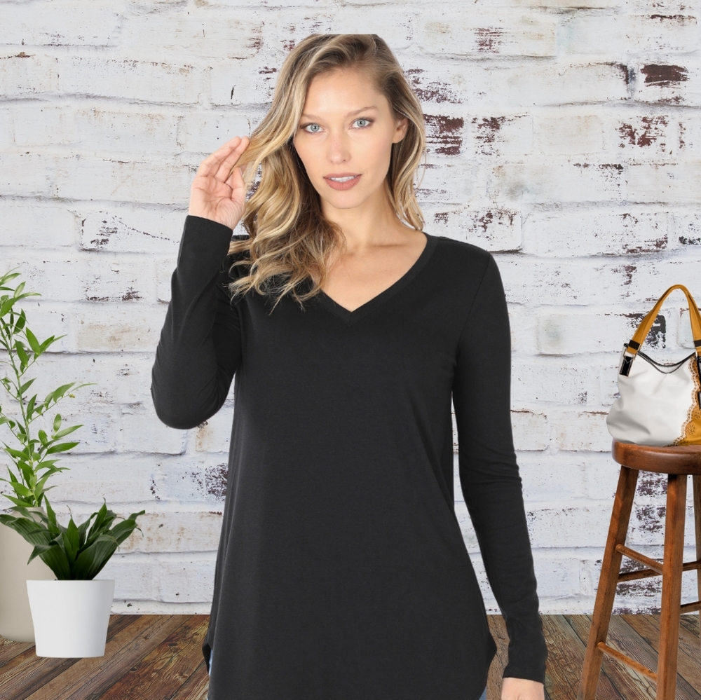 Plus Size Relaxed Fit Long Sleeve V-Neck Top
